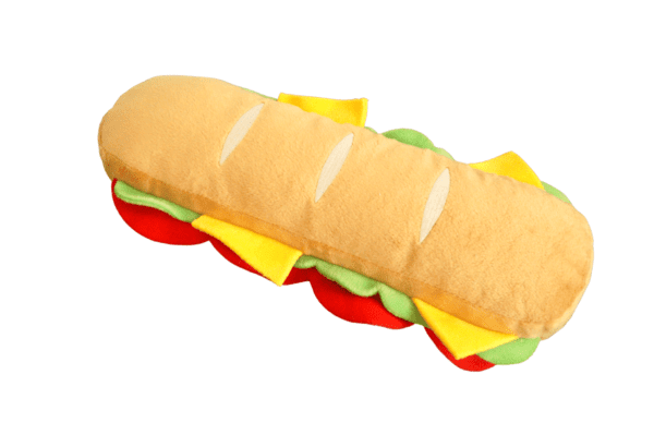 PawStory Pupway Sandwich Dit pluche Hondenspeeltje in de vorm van een sandwich is het perfecte speeltje voor je harige vriend. Of je pup nu graag knuffelt of speelt, dit speeltje zal zeker een favoriet worden. Dus trakteer je harige vriend vandaag nog op dit heerlijk leuke speeltje! Afmeting Pupway Sandwich: 30 cm x 9 cm Materiaal Pupway Sandwich:  99% polyester, 1% kunststof (pieper en cellofaan). Let op, niet geschikt om op te kauwen. Let op: Er is geen enkel hondenspeelgoed in de wereld wat niet kapot kan. Ondanks de dubbele stiksels, dubbele laag stof aan de buitenkant en de algehele stevigheid van het speelgoed, zou het kapot kunnen gaan. Op hondenspeelgoed zit geen garantie.Kies dus het juiste soort speeltje voor jouw hond zijn kauw- en speelbehoefte. Haal kapotte speeltjes meteen weg en laat jouw hond alleen spelen onder toezicht. Over PawStory Hondenspeelgoed PawStory is een jong en dynamisch bedrijf gespecialiseerd in hondenspeelgoed en opgericht in 2021. Ze hebben oog voor mooi design en actuele trends. Ze ontwerpen originele en grappige hondenspeeltjes van goede kwaliteit. PawStory dogtoys Bij PawStory laten ze de hondenspeeltjes produceren bij een hondenspeelgoed fabrikant die al meer dan 20 jaar actief is voor grote merken. PawStory Hondenspeelgoed Het is de missie van PawStory om steeds kleine collecties uit te brengen, zodat ze kunnen inspelen op actuele trends om zo hun collectie te kunnen verbreden. Bij A Lot for Doodles vind je alle collecties van Pawstory. Bekend van Instagram Als jij honden volgt via Instagram, dan kan het niet missen dat je de PawStory hondenspeeltjes wel eens voorbij hebt zien komen. Niet zo gek want de grappige speeltjes zijn perfect voor een geweldige foto samen met jouw hond. Vergeet je A Lot for Doodles niet te taggen op Instagram? Bestel Pawstory hondenspeeltjes bij A Lot for Doodles Bestel je PawStory hondenspeelgoed eenvoudig bij A Lot for Doodles. Of je nu een lief en schattig knuffeltje zoekt of een grappige, ondeugende speelkameraad voor je hond, je slaagt zeker weten met het ruime assortiment wat uit voorraad leverbaar is. Heb je vragen over onze producten of advies nodig wat je het beste kunt bestellen? Neem gerust contact met ons op, we helpen je graag verder.