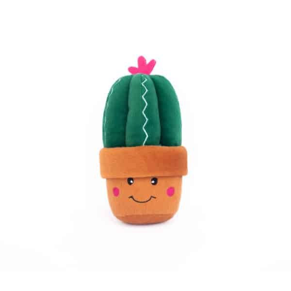 ZippyPaws Carmen the Cactus De ZippyPaws Carmen the Cactus is de perfecte kamerplant voor hondenmensen. Eindelijk een cactus die niet prikt! En deze leuke cactus heeft nog meer voordelen: je hoeft de plant namelijk nooit water te geven en jouw hond kan er gerust mee door het huis heen rennen. Door de medium blaster pieper in de pot is de ZippyPaws Cactus nog aantrekkelijker om mee te spelen. De ZippyPaws Snake Plant is een fijn speeltje van zacht pluche met vulling. Heerlijk voor je hond om tegen aan te kruipen in zijn mand of lekker mee te spelen. Door de afmetingen van het speeltje is deze geschikt voor middelgrote tot grote honden. Heb je nu een klein hondje die graag een wat groter pluche speeltje heeft kan dat natuurlijk ook. Formaat: 21 x 10 x 10cm Let op: Er is geen enkel hondenspeelgoed in de wereld wat niet kapot kan. Ondanks de algehele stevigheid van het speelgoed, zou het kapot kunnen gaan. Op hondenspeelgoed zit geen garantie. Kies dus het juiste soort speeltje voor jouw hond zijn kauw- en speelbehoefte. Haal kapotte speeltjes meteen weg en laat jouw hond alleen spelen onder toezicht. ZippyPaws Hondenspeelgoed Hondenspeeltjes van het merk ZippyPaws staan garant voor de allerleukste designs en zijn goed voor urenlang speelplezier. De hondenspeeltjes van ZippyPaws zijn ontworpen door hondenmensen voor honden. En dat zie je aan alles. ZippyPaws Burrows De Zippypaws Burrows zijn zoekspellen voor de hond. In iedere Burrow zitten 3 piepbeestjes verstopt. Speciaal voor honden die niet enthousiast worden van hersenwerkjes met voer zijn de Burrows perfect. Want de beloning is geen voer, maar een klein piepspeeltje. Je kunt de speeltjes zo vaak terug stoppen als je wilt, zodat jouw hond weer op zoek kan! Alle delen van de Zippy Burrows zijn gemaakt van hoogwaardig pluche stof. Daardoor is het niet alleen geschikt als interactief speeltje, maar kan het ook gebruikt worden als knuffelspeeltje. Alle speeltjes in de Burrows bevatten een ronde pieper om je hond extra enthousiast te maken. Interactief hondenspeelgoed bestellen Alle honden hebben speelgoed nodig. Het geeft zowel een mentale- als lichamelijke uitdaging voor je hond! Interactief hondenspeelgoed is niet alleen belangrijk om je hond tevreden te houden en verveling te voorkomen. Het is ook nuttig om problematisch gedrag aan te pakken, zoals destructief kauwen of hinderlijk blaffen. Zippypaws Burrows De Zippypaws Burrows zijn zoekspellen voor de hond. In iedere Burrow zitten 3 piepbeestjes verstopt. Speciaal voor honden die niet enthousiast worden van hersenwerkjes met voer zijn de Burrows perfect. Want de beloning is geen voer, maar een klein piepspeeltje. Je kunt de speeltjes zo vaak terug stoppen als je wilt, zodat jouw hond weer op zoek kan! Alle delen van de Zippy Burrows zijn gemaakt van hoogwaardig pluche stof. Alle speeltjes in de Burrows bevatten een ronde pieper om je hond extra enthousiast te maken. Doordat zowel de Burrow als de speeltjes in de Burrow van pluche zijn gemaakt is het niet alleen geschikt als interactiefspeeltje, maar kan het ook gebruikt worden als knuffelspeeltje. ZippyPaws Donutz Het populairste speeltje van Zippypaws is de Donut. Al in 2017 werd de miljardste donut verkocht. Voor de hond zijn de donut speeltjes helemaal geweldig. Er zitten 2 half ronde piepers in, waardoor het niet uitmaakt waar je in de donut bijt. Piepen doet de Zippypaws Donut altijd! De Donutz bevatten verder geen zachte pluche vulling. Ideaal voor honden die het normaal altijd laten sneeuwen in huis. Bekend van Instagram Als jij honden volgt via Instagram, dan kan het niet missen dat je de ZippyPaws hondenspeeltjes wel eens voorbij hebt zien komen. Niet zo gek want de grappige en interactieve speeltjes zijn perfect voor een geweldige foto samen met jouw hond. Vergeet je A Lot for Doodles niet te taggen op Instagram? ZippyPaws Nederland ZippyPaws hondenspeelgoed komt uit Amerika. Sinds een aantal jaren zijn de speeltjes ook in Nederland verkrijgbaar. Wij van A Lot for Doodles zijn trots dat we ZippyPaws verkopen in onze webshop. Bezoek onze shop en ontdek alle leuke speeltjes van ZippyPaws! ZippyPaws online bestellen De ZippyPaws hondenspeeltjes zijn bij ons online te bestellen. Naast de leuke speeltjes van ZippyPaws kun je ook bij ons terecht voor de merken Huxley & Kent, PawStory, HugSmart, Sodapup, Soos Pets, Cowboy Magic, Bass Brushes, P.L.A.Y., Yakka's & Carniwell. Heb je advies nodig? Neem gerust contact met ons op. We helpen je graag!