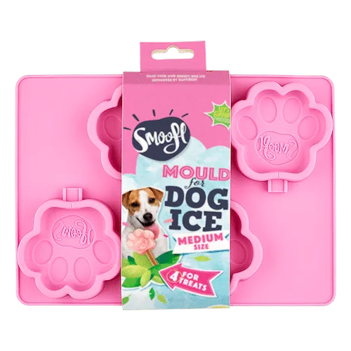 Smoofl Honden IJs Vormen Medium Maak je Smoofl hondenijsjes extra Smooflicious met de pootvormige Smoofl Honden IJsvormen! Want wie wil er nou geen insta-worthy snack? Maak je Smoofl hondenijsjes extra Smooflicious met de pootvormige Smoofl Honden IJsvormen! Want wie wil er nou geen insta-worthy snack? . Met deze handige ijsmal maak je in een handomdraai maar liefst 4 hondenijsjes. Als je hondenijsje klaar is, duw je het eenvoudigweg uit de vorm. Ready, set, Smoofl time! Maak je hondenijsje Instaproof Makkelijk te gebruiken Vaatwasbestendig Over Smoofl Smoofl gelooft dat geluk ligt in het genieten van de kleine momenten. Knuffelen met je furbaby op de bank of wakker worden en twee grote blije ogen zien die je aanstaren, elk moment telt. Tijd maken om deze gelukkige momenten met je furriend te koesteren en te creëren is belangrijk. Heb je ooit iemand gelukkiger gezien dan je hond? De wereld aanvaarden zoals die is, dat is zijn manier van leven. En dat is precies hoe wij zouden moeten leven! Daarom zeggen wij HAKUNA MASMOOFL, Smoofl je zorgen weg! Hakunama Smoofl Thuiskomen met een warme furry ontvangst of de tijd nemen om uw hond zijn favoriete Smoofl traktatie te geven. Al deze kleine momenten gevuld met onvoorwaardelijke liefde en vreugde maken het leven zo veel leuker. Door happy vibes en heerlijke verfissing jouw kant op te sturen, willen we jou en je furriend het perfecte bindingsmoment geven. Vier de kleine momenten en start met Smooflen! De Smoofl Ice Treats zijn de meest dogilicious en innovatieve manier om je hond te verwennen! Ze zijn gemaakt in België en klaar in slechts 60 seconden. Heel makkelijk om te maken en te eten zonder er een potje van te maken! Met de nieuwe eetbare stokjes kan je trouwe viervoeter de hele Smoofl Ice Treat opeten. No waste, just fun! Laten we Smooflen! Smoofl Producten Naast de handige Smoofl Honden IJs Vormen Medium hebben wij ook de Smoofl Starterkit of één van de heerlijke Smoofl Mix smaken Appel of Aardbei! Maak je Smoofl set compleet en laat jouw hond genieten van de door jou zelfgemaakte ijsjes. Smoofl Mix Appel De onweerstaanbaar lekkere ijsjes van Smoofl zijn een traktatie op een heerlijk zomerse dag (of gewoon omdat je er zin in hebt!). De heerlijke Smoofl Mix Appel is een feestje voor jouw hond. In een handomdraai heb je een heerlijk ijskoude traktatie voor jouw viervoeter! Smoofl Mix Aardbei De onweerstaanbaar lekkere ijsjes van Smoofl zijn een traktatie op een heerlijk zomerse dag (of gewoon omdat je er zin in hebt!). De heerlijke Smoofl Mix Aardbei is een feestje voor jouw hond. In een handomdraai heb je een heerlijk ijskoude traktatie voor jouw viervoeter! Bestel Smoofl bij A Lot for Doodles Bestel Smoofl eenvoudig bij A Lot for Doodles. Of je nu ijs, trainingssnacks of een heerlijk tussendoortje zoekt voor je hond, je slaagt zeker weten met het ruime assortiment wat uit voorraad leverbaar is. Heb je vragen over onze producten of advies nodig wat je het beste kunt bestellen? Neem gerust contact met ons op, we helpen je graag verder.