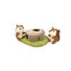 PLAY Forest Friends Chipmunks Proef het buitenleven met de PLAY Forest Friends Chipmunks. Deze schattige eekhoorns wachten met smart op nieuwe hondenvriendjes. Dit interactieve hondenspeeltje in de vorm van een boomstam en 2 lieve chipmunks staat garant voor veel avontuur! Verstop de eekhoorns in de boomstam en laat jouw hond zijn harige vriendjes eruit snuffelen.  Let op: Er is geen enkel hondenspeelgoed in de wereld wat niet kapot kan. Ondanks de dubbele stiksels, dubbele laag stof aan de buitenkant en de algehele stevigheid van het speelgoed, zou het kapot kunnen gaan. Op hondenspeelgoed zit geen garantie.Kies dus het juiste soort speeltje voor jouw hond zijn kauw- en speelbehoefte. Haal kapotte speeltjes meteen weg en laat jouw hond alleen spelen onder toezicht. Over P.L.A.Y. Hondenspeelgoed PLAY staat bekend om hun fantastische design en vrolijke, aansprekende kleuren. Bij A Lot for Doodles vind je een ruim assortiment van PLAY hondenspeelgoed. Shop naast de Barking Brunch collectie ook de Tropical Paradise Collectie van PLAY in onze shop! PLAY Dog Toys Het hondenspeelgoed van P.L.A.Y. is handgemaakt en de stevige buitenkant en dubbel gestikte randen zorgen voor extra duurzaamheid. De vulling van de speeltjes is gemaakt van gerecycled materiaal. Verder voldoet het hondenspeelgoed van Play aan dezelfde strenge kwaliteitsnormen voor het vervaardigen van baby- en kinderspeelgoed. In de speeltjes worden er AZO-vrije kleurstoffen gebruikt. Daarnaast zijn de speeltjes geschikt voor de wasmachine en droger. P.L.A.Y. hondenspeelgoed Het hondenspeelgoed van PLAY wordt in Amerika ontworpen. Bekend van Instagram Als jij honden volgt via Instagram, dan kan het niet missen dat je de P.L.A.Y. hondenspeeltjes wel eens voorbij hebt zien komen. Niet zo gek want de grappige en levensechte speeltjes zijn perfect voor een geweldige foto samen met jouw hond. Vergeet je A Lot for Doodles niet te taggen op Instagram? PLAY hondenspeeltjes bij A Lot for Doodles Bestel je Play hondenspeelgoed eenvoudig bij A Lot for Doodles. Of je nu een lief en schattig knuffeltje zoekt of een grappige, ondeugende speelkameraad voor je hond, je slaagt zeker weten met het ruime assortiment wat uit voorraad leverbaar is. Heb je vragen over onze producten of advies nodig wat je het beste kunt bestellen? Neem gerust contact met ons op, we helpen je graag verder.