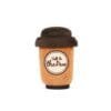 PLAY Pup Cup Cafe Doggos Java Take a break met de PLAY Pup Cup Cafe Doggos Java. Dit leuke hondenspeeltje in de vorm van een koffie to go mag niet ontbreken in de speelgoed collectie van jouw hond. Want zeg nou eerlijk; een heerlijke kop vers gemaakte talk to the paw koffie, daar kan je toch elke hond voor wakker maken?! Let op: Er is geen enkel hondenspeelgoed in de wereld wat niet kapot kan. Ondanks de dubbele stiksels, dubbele laag stof aan de buitenkant en de algehele stevigheid van het speelgoed, zou het kapot kunnen gaan. Op hondenspeelgoed zit geen garantie.Kies dus het juiste soort speeltje voor jouw hond zijn kauw- en speelbehoefte. Haal kapotte speeltjes meteen weg en laat jouw hond alleen spelen onder toezicht. Over P.L.A.Y. Hondenspeelgoed PLAY staat bekend om hun fantastische design en vrolijke, aansprekende kleuren. Bij A Lot for Doodles vind je een ruim assortiment van PLAY hondenspeelgoed. Shop naast de Barking Brunch collectie ook de Tropical Paradise Collectie van PLAY in onze shop! PLAY Dog Toys Het hondenspeelgoed van P.L.A.Y. is handgemaakt en de stevige buitenkant en dubbel gestikte randen zorgen voor extra duurzaamheid. De vulling van de speeltjes is gemaakt van gerecycled materiaal. Verder voldoet het hondenspeelgoed van Play aan dezelfde strenge kwaliteitsnormen voor het vervaardigen van baby- en kinderspeelgoed. In de speeltjes worden er AZO-vrije kleurstoffen gebruikt. Daarnaast zijn de speeltjes geschikt voor de wasmachine en droger. P.L.A.Y. hondenspeelgoed Het hondenspeelgoed van PLAY wordt in Amerika ontworpen. Bekend van Instagram Als jij honden volgt via Instagram, dan kan het niet missen dat je de P.L.A.Y. hondenspeeltjes wel eens voorbij hebt zien komen. Niet zo gek want de grappige en levensechte speeltjes zijn perfect voor een geweldige foto samen met jouw hond. Vergeet je A Lot for Doodles niet te taggen op Instagram? PLAY hondenspeeltjes bij A Lot for Doodles Bestel je Play hondenspeelgoed eenvoudig bij A Lot for Doodles. Of je nu een lief en schattig knuffeltje zoekt of een grappige, ondeugende speelkameraad voor je hond, je slaagt zeker weten met het ruime assortiment wat uit voorraad leverbaar is. Heb je vragen over onze producten of advies nodig wat je het beste kunt bestellen? Neem gerust contact met ons op, we helpen je graag verder.