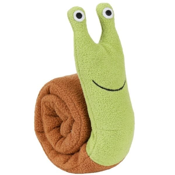 Injoya Snail Rollup snuffelspeelgoed voor de hond Maximaal speel- en snuffelplezier met deze snuffelslak! De Injoya Snail Rollup Snuffle Toy is niet alleen een super leuk hondenspeeltje, maar stimuleert ook nog eens de hersenen en zintuigen van jouw hond! Deze snuffelslak is een zacht pluche speeltje met verschillende verstopplekken voor lekkers. Jouw hond kan aan de slag om de slak helemaal leeg te eten. Is de slak opgerold, dan kun je snoepjes verstoppen tussen het opgerolde huisje. Eenmaal uitgerold zitten er over de hele lengte van de slak extra verstopplekken. Jouw hond kan dus maximaal spelen, snuffelen, zoeken en snoepen. De Injoya Snail Rollup snuffelspeelgoed gaat verveling tegen en zet jouw hond mentaal aan het werk. Honden willen het liefste werken voor hun voer. Een goede manier om dat te doen is door brokjes te verstoppen in een snuffelspeeltje. Op die manier eten ze ook automatisch langzamer, wat weer beter is voor de spijsvertering. Snuffelspeelgoed stimuleert de zintuigen en de hersenen van de hond. Daarnaast werkt snuffelen en zoeken naar brokjes ontspannend en geeft het jouw hond voldoening. Tip: verstop de heerlijke snacks van Carniwell in deze leuke koop, en snuffelen maar! Formaat Injoya Snail Rollup Snuffle Toy: 22 x 14 x 7,5 cm. Gemaakt van vilt en pluche en geschikt voor honden van alle leeftijden. Machine wasbaar op 30 graden. Hoe te gebruiken: Verwijder alle verpakking voor het gebruik. Deze grappige snuffelslak van Injoya is een zacht pluche speeltje met verstopplekken voor lekkers. Het snuffelen en werken voor voer werkt ontspannend. Met snuffelspeeltjes speel je samen met jouw hond. Jij vult het speeltje, jouw hond gaat op zoek en jij helpt waar nodig. Laat jouw hond niet gefrustreerd raken en laat jouw hond op kalme wijze zoeken naar snacks. Gebruik de Injoya Snail Rollup voor interactieve speeltijd. Is het klaar? Dan haal je speeltje weg en berg je deze op voor een volgende keer.   Het speeltje is niet gemaakt om op te kauwen of aan te trekken. Niet onbeheerd in een bench of kamer achterlaten. Beschadigde of kapotte snuffelspeeltjes weghalen en vervangen. Injoya Hondenspeelgoed Maak kennis met Injoya, het merk dat staat voor kwaliteit, innovatie en eindeloos speelplezier voor uw hond! Injoya hondenspeelgoed is speciaal ontworpen om honden fysiek én mentaal te stimuleren. Van uitdagende snuffelmatten tot interactieve puzzelspeeltjes – elk product van Injoya is gemaakt met oog voor detail en gericht op het vervullen van de natuurlijke instincten van jouw hond. Mentale stimulatie voor honden De interactieve speeltjes van Injoya helpen honden mentaal scherp te blijven door ze uit te dagen en hun probleemoplossende vaardigheden te verbeteren. Het speelgoed is ontworpen om te voldoen aan het natuurlijke speur- en jaaginstinct van jouw hond, wat zorgt voor een voldaan en tevreden gevoel. Snuffelspeelgoed  Het speelgoed van Injoya biedt niet alleen fysiek vermaak, maar stimuleert ook de hersenen van uw hond. Interactieve speeltjes, zoals snuffelmatten en puzzels, dagen uw hond uit om te zoeken, te ruiken en oplossingen te vinden. Dit zorgt voor een voldane en tevreden hond. Natuurlijke Instincten Bevorderen Honden hebben van nature de behoefte om te snuffelen, jagen en problemen op te lossen. Het speelgoed van Injoya speelt perfect in op deze instincten. Zo help je jouw hond op een leuke manier zijn energie kwijt te raken en verveling te voorkomen. Snuffelmat voor honden De snuffelmatten van Injoya zijn ontworpen om de natuurlijke speurinstincten van honden te stimuleren en verveling tegen te gaan. Deze innovatieve matten bieden uw hond niet alleen eindeloos speelplezier, maar ook een waardevolle mentale uitdaging. Door snoepjes of brokjes in de mat te verstoppen, wordt jouw hond gestimuleerd om zijn neus en hersenen te gebruiken om het lekkers te vinden. Dit maakt snuffelmatten een ideaal hulpmiddel voor mentale stimulatie en gedragsverbetering. Populaire Injoya hondenspeelgoed bij A Lot for Doodles Bij A Lot for Doodles vind je een ruim assortiment aan hondenspeelgoed van Injoya. Bijvoorbeeld de Injoya snuffelmatten; ideaal voor het bevorderen van het zoekgedrag en mentale uitdaging. Injoya snuffelspeelgoed; voor honden die van een uitdaging houden en graag met hun pootjes of neus problemen oplossen. Carniwell Hondensnacks De speeltjes van Injoya zijn nog leuker als je er snacks in verstopt! Bij de leukste shop voor jouw hond vind je naast hondenspeelgoed ook overheerlijke natuurlijke snacks. Met het grote assortiment aan onweerstaanbare hypoallergene hondensnacks shop je alles voor een perfecte snuffel pawty! Hypoallergene hondensnacks Bij A Lot for Doodles vind je een ruim assortiment aan natuurlijke hypoallergene snacks van Carniwell. Met deze heerlijke hondensnacks krijg je alles gedaan! Ideaal voor bij de hondentraining of lekker als tussendoortje! De Carniwell snacks zijn een onweerstaanbare en natuurlijke beloning om je hond te motiveren. De snacks zijn graanvrij, er wordt niets aan toegevoegd en bevatten bovendien één eiwitbron. Hierdoor zijn de Carniwell snacks ook geschikt voor honden met allergieën, voedselintoleranties en voor honden die op dieet zijn. Bestel Carniwell snacks bij A Lot for Doodles Bestel je snuffelmatten en het snuffelspeelgoed van Injoya  eenvoudig bij A Lot for Doodles. Heb je vragen over onze producten of advies nodig wat je het beste kunt bestellen? Neem gerust contact met ons op, we helpen je graag verder.